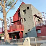Vila Modern Close To The