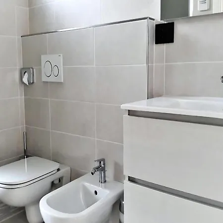 Вилла Modern Close To The Линьяно-Саббьядоро