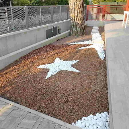 Modern Close To The * Линьяно-Саббьядоро