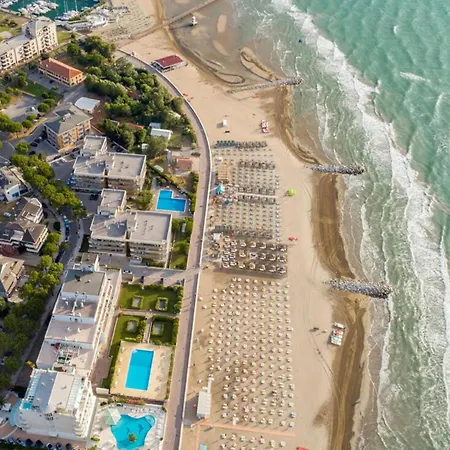 빌라 Modern Close To The 리그나노 사비아도로